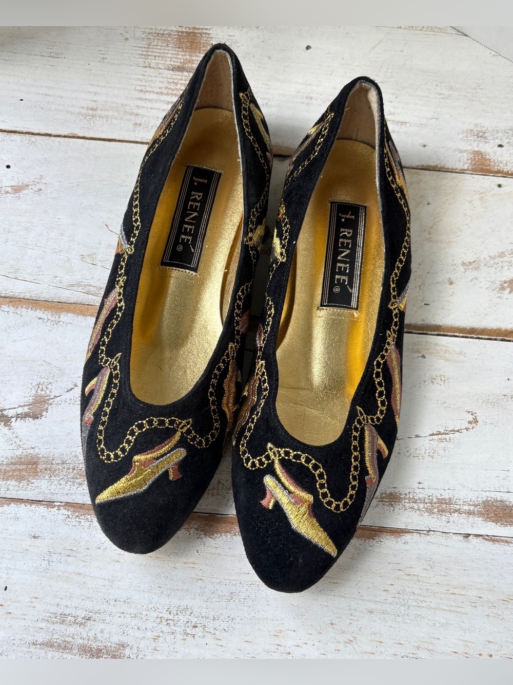 J. Renée black velvet embroidered novelty flats with heels gold chain sz 7.5 M